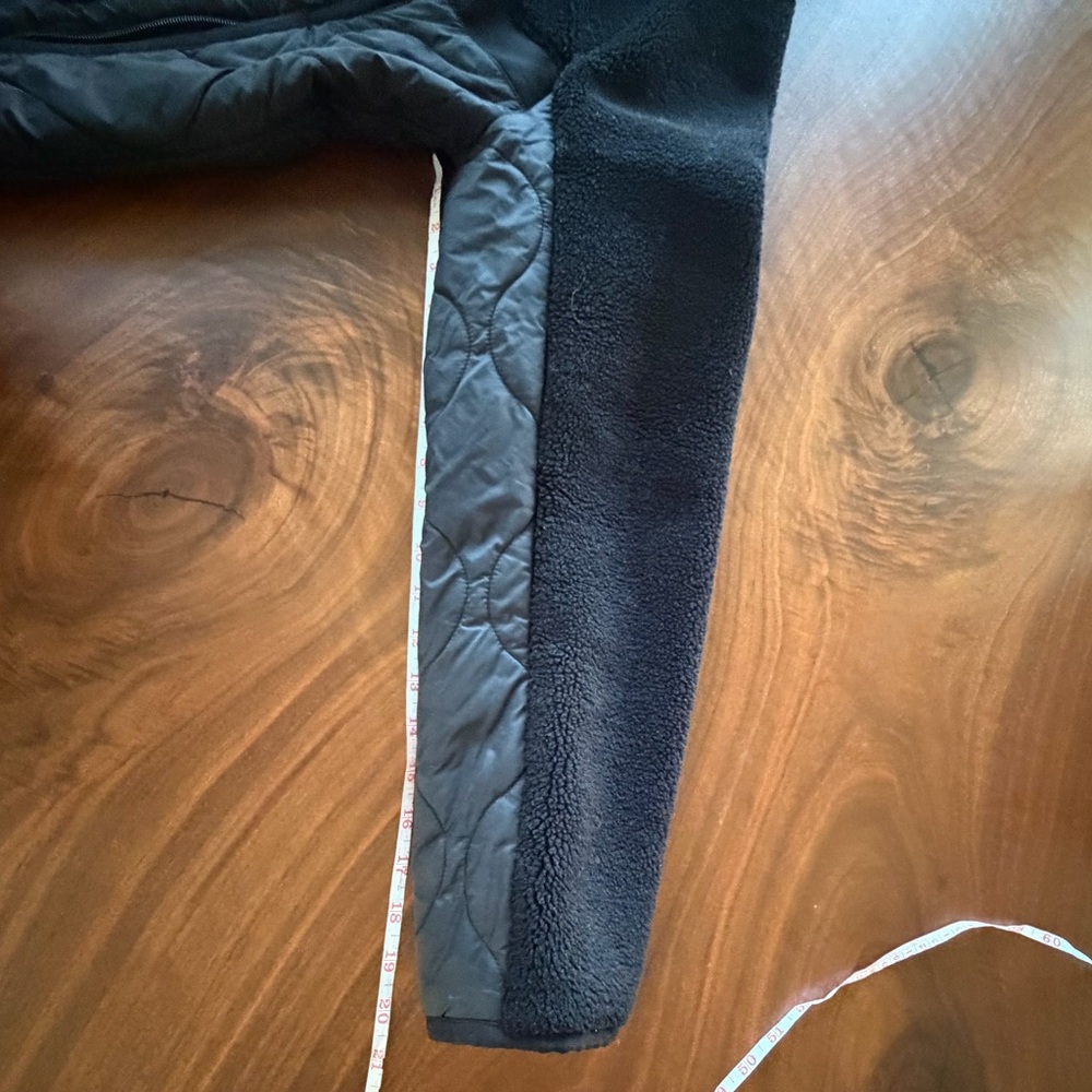 Tumi Black Quilted Puffer Jacket men S - Picture 8 of 11